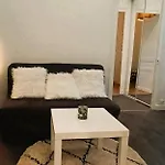 Appartamento Le Turenne, T2 Cozy Et Calme, Wifi, Tv, Stationnement Aisé Tours