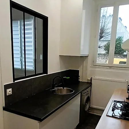 Le Turenne, T2 Cozy Et Calme, Wifi, Tv, Stationnement Aise Lägenhet *