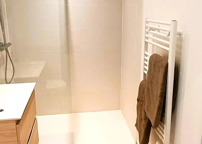 Le Turenne, T2 Cozy Et Calme, Wifi, Tv, Stationnement Aisé * Tours