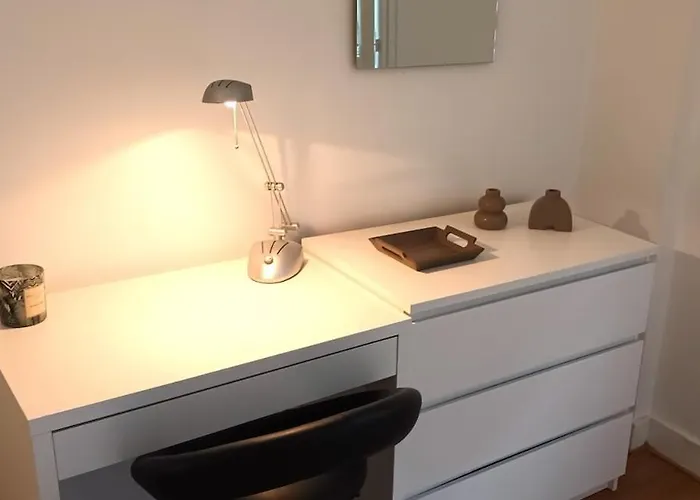 Le Turenne, T2 Cozy Et Calme, Wifi, Tv, Stationnement Aisé