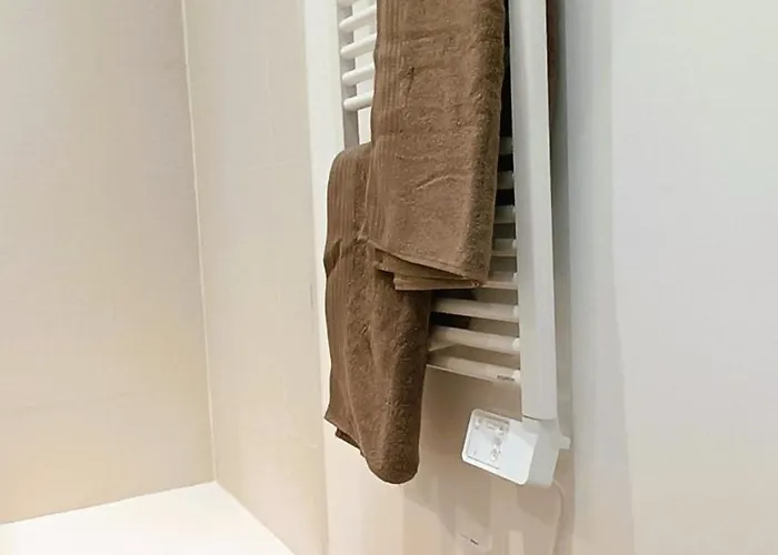 Le Turenne, T2 Cozy Et Calme, Wifi, Tv, Stationnement Aise Апартаменты Тур